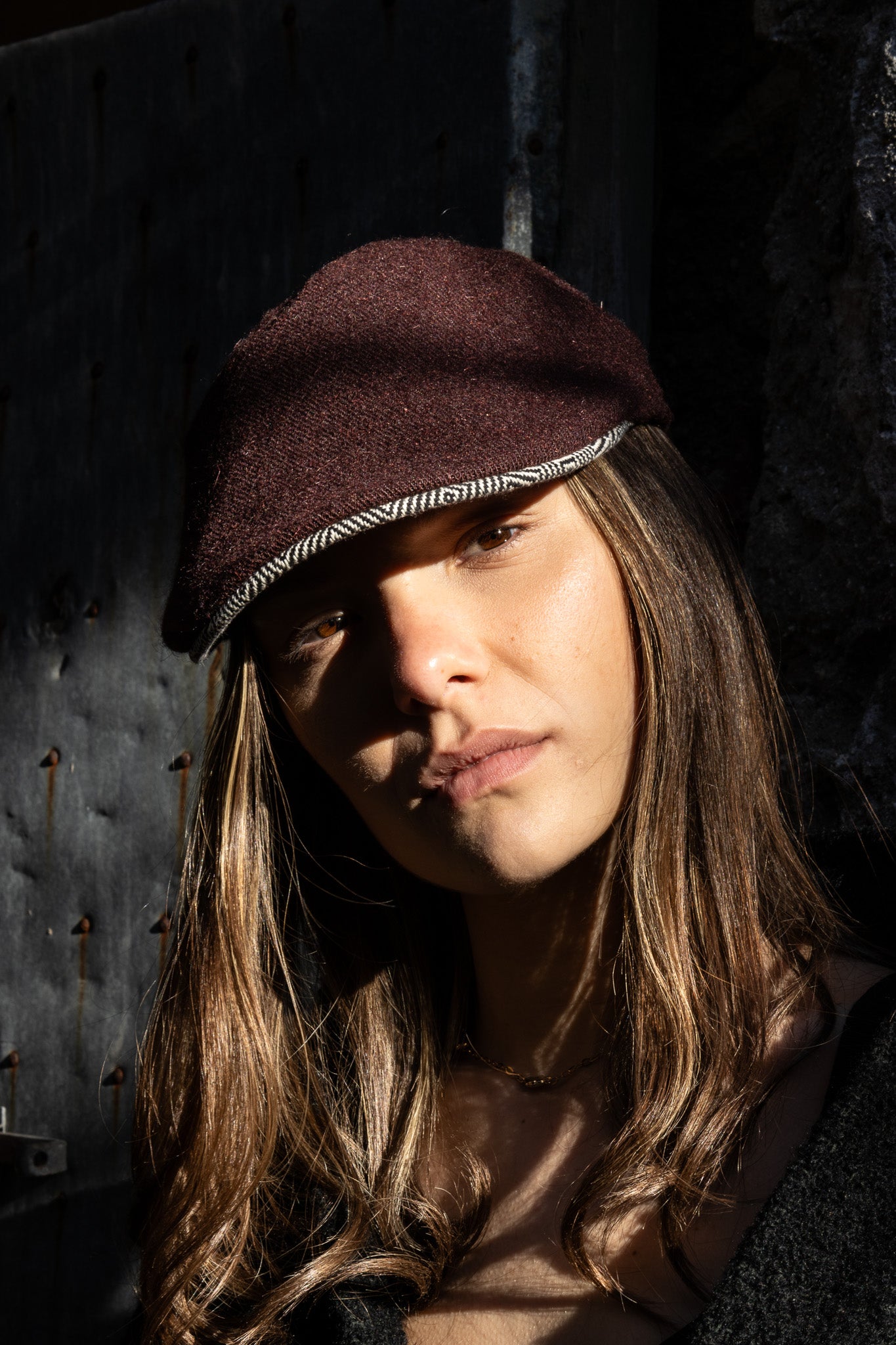 Duck Cap Orbace tinta unita e visiera contrasto