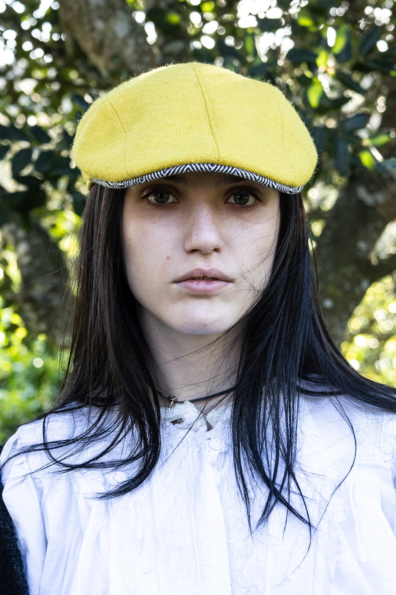 Duck Cap Orbace tinta unita e visiera contrasto