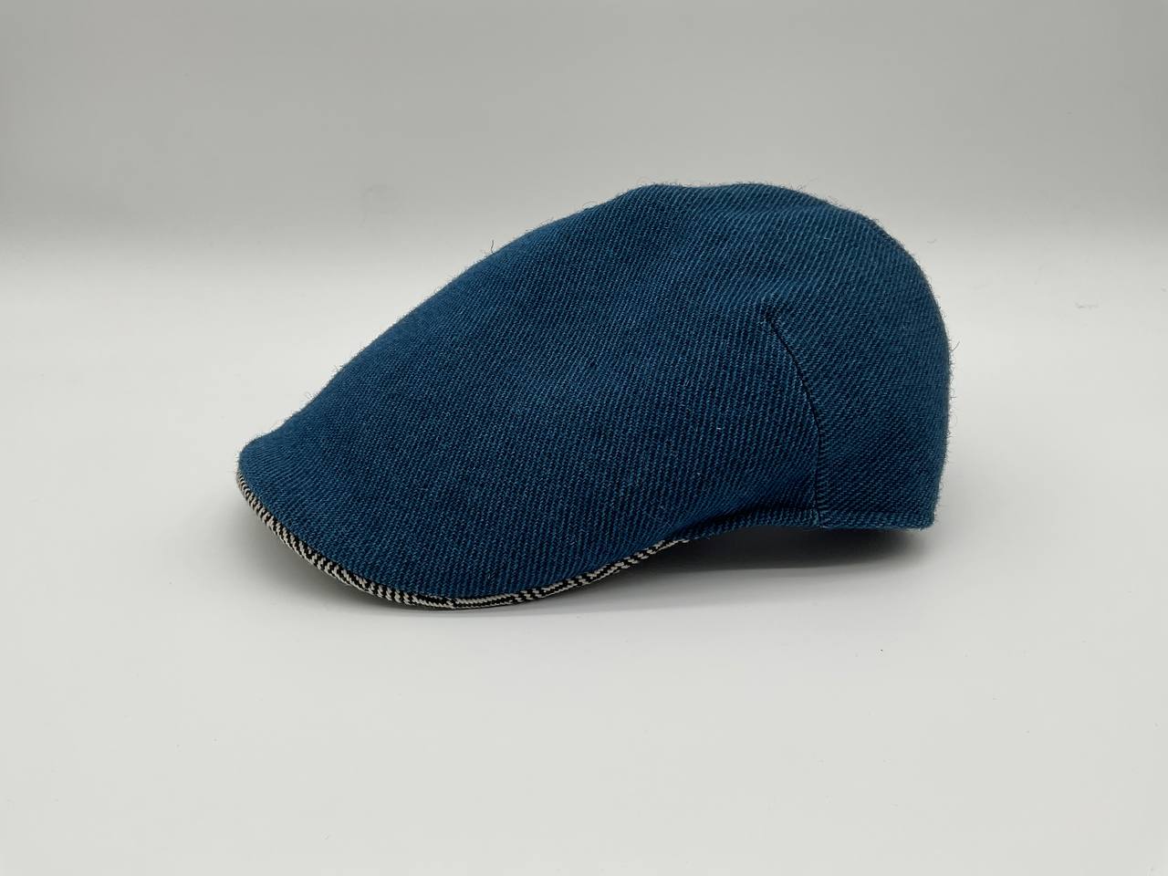 Duck Cap Orbace tinta unita e visiera contrasto