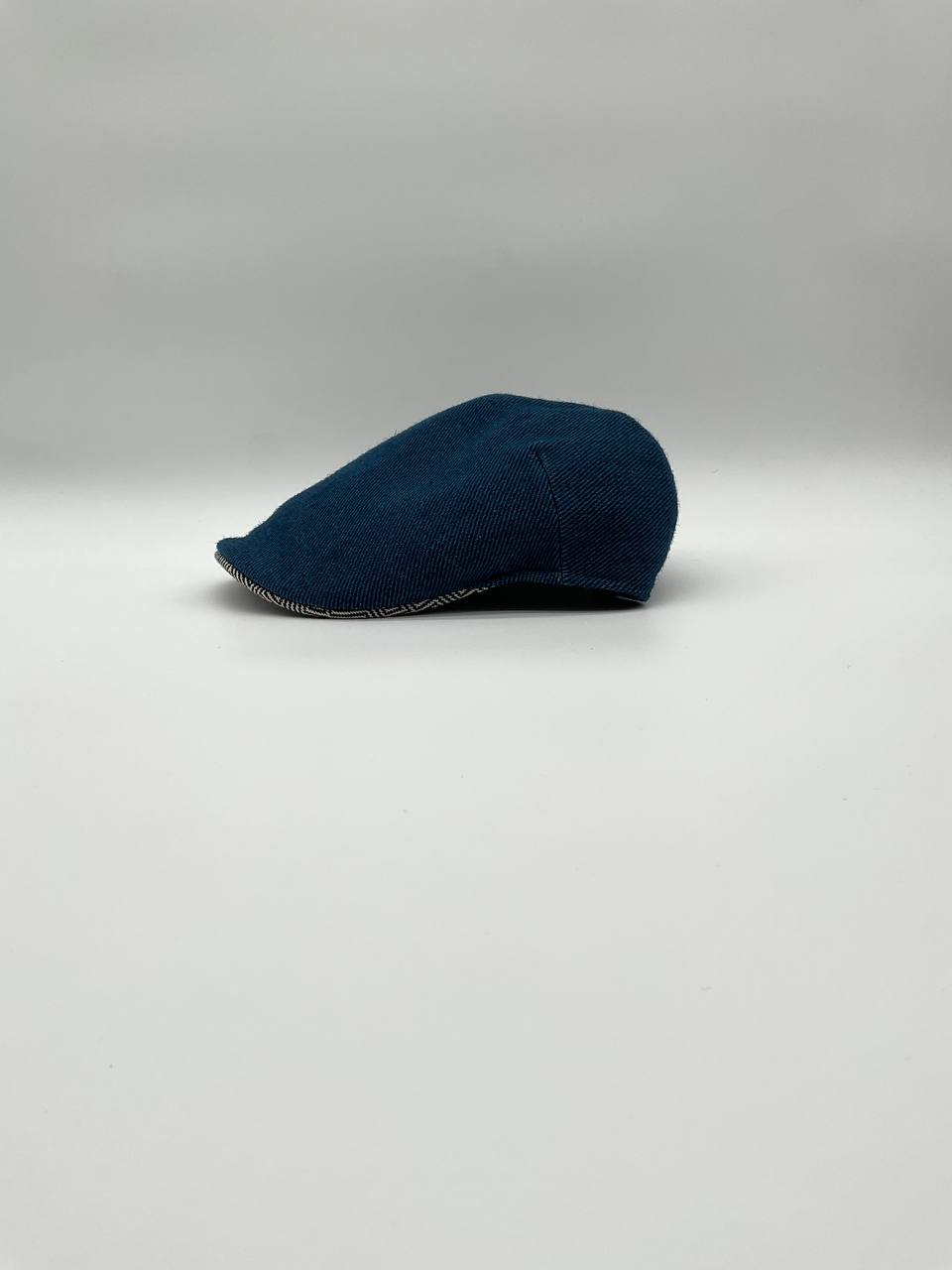 Duck Cap Orbace tinta unita e visiera contrasto