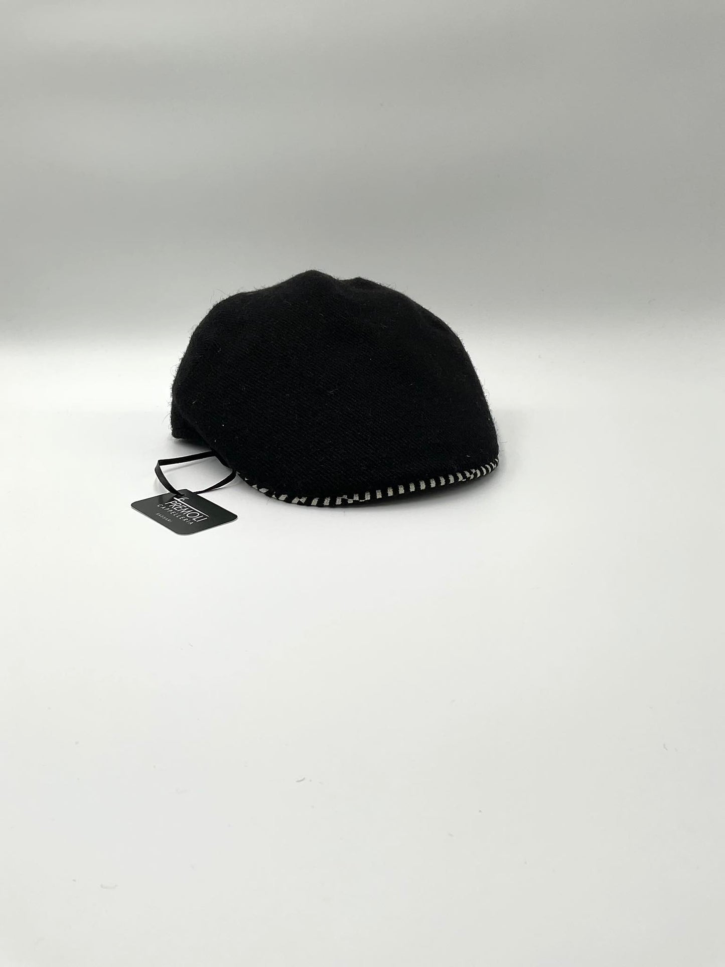 Duck Cap Orbace tinta unita e visiera contrasto