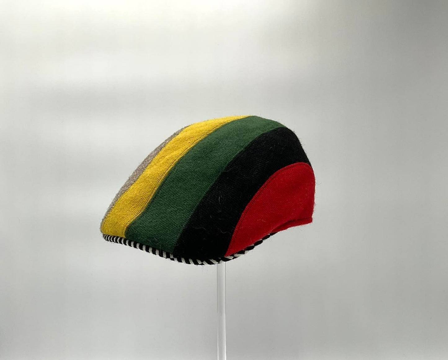 Duck Cap Orbace Rainbow