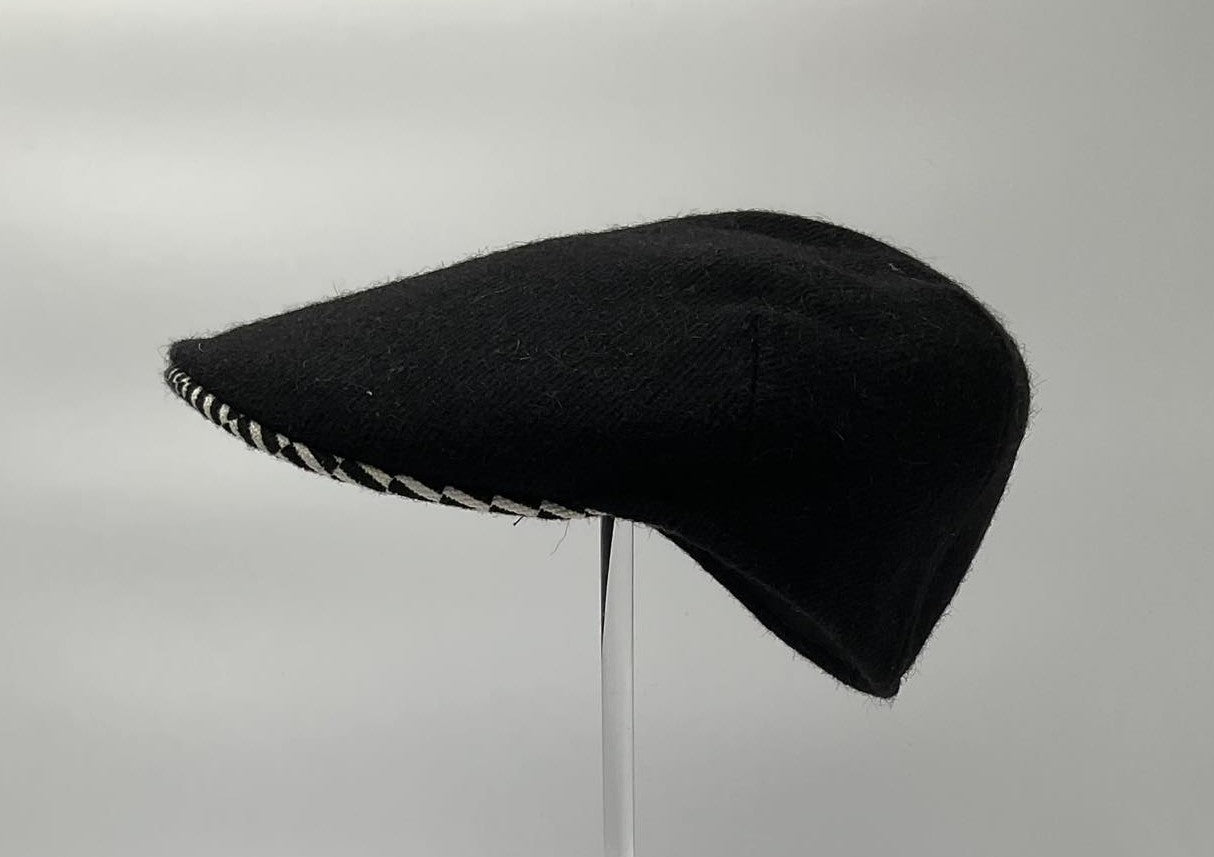 Duck Cap Orbace tinta unita e visiera contrasto