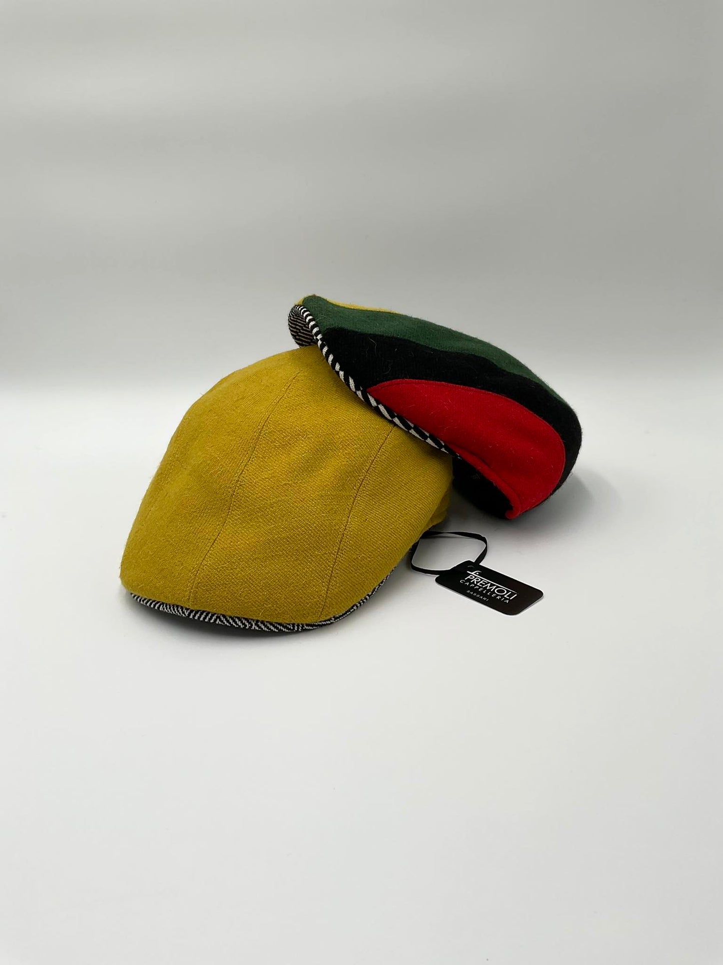 Duck Cap Orbace tinta unita e visiera contrasto