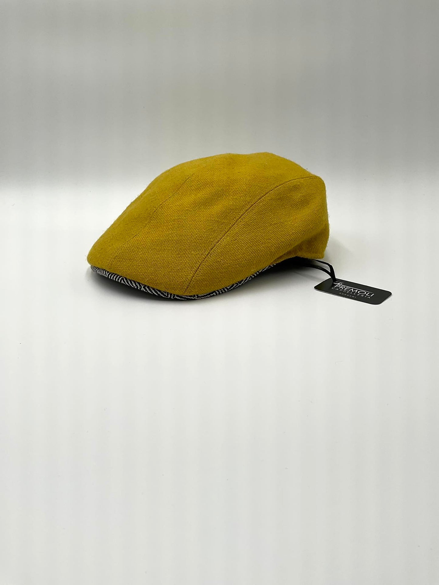 Duck Cap Orbace tinta unita e visiera contrasto