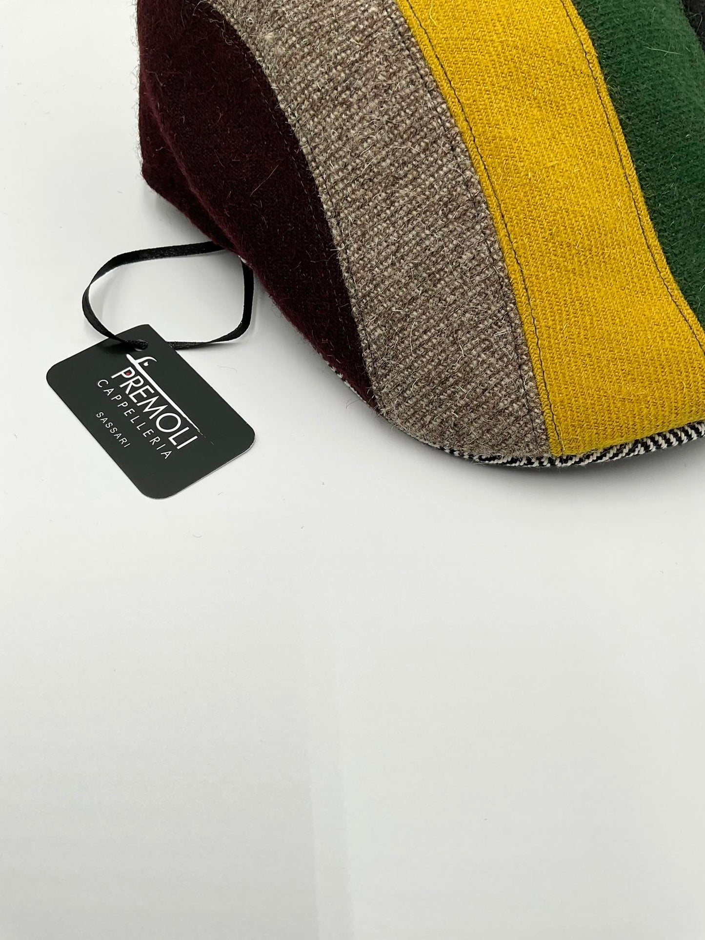 Duck Cap Orbace Rainbow