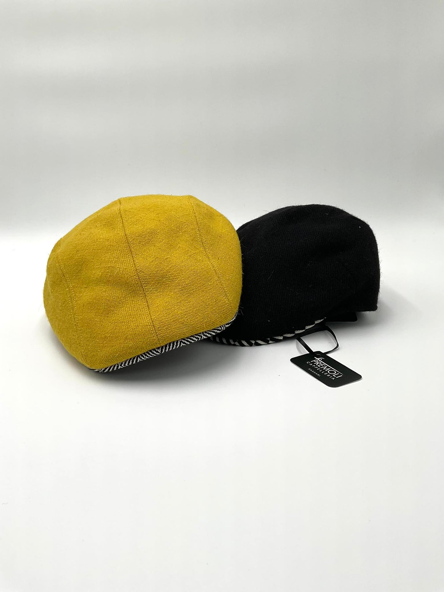 Duck Cap Orbace tinta unita e visiera contrasto