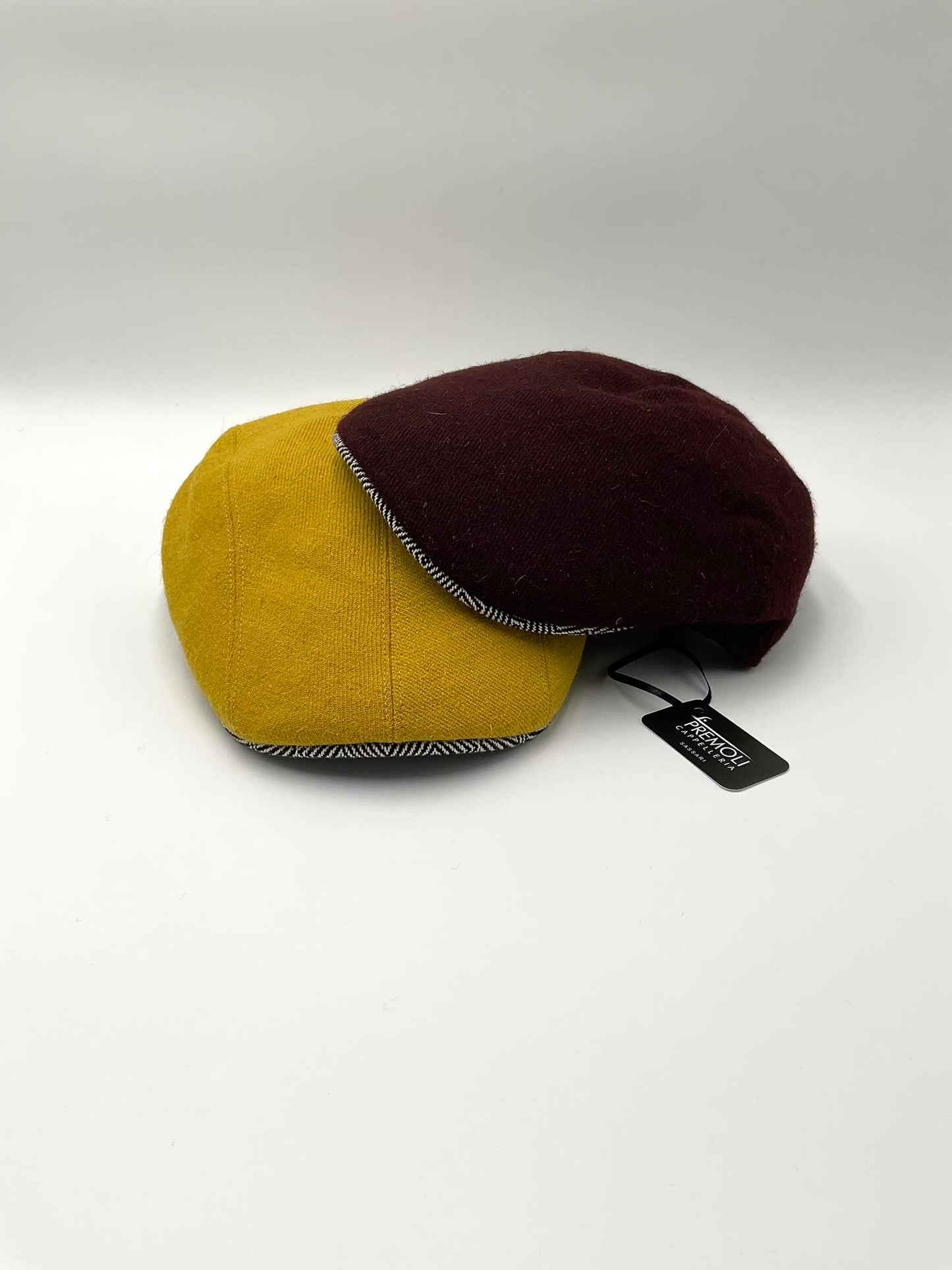 Duck Cap Orbace tinta unita e visiera contrasto